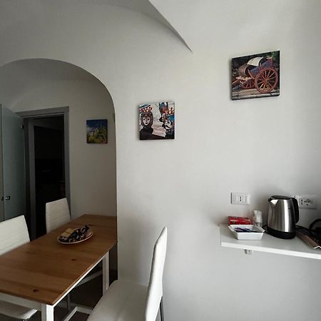 G House 100 Appartement Catánia Buitenkant foto